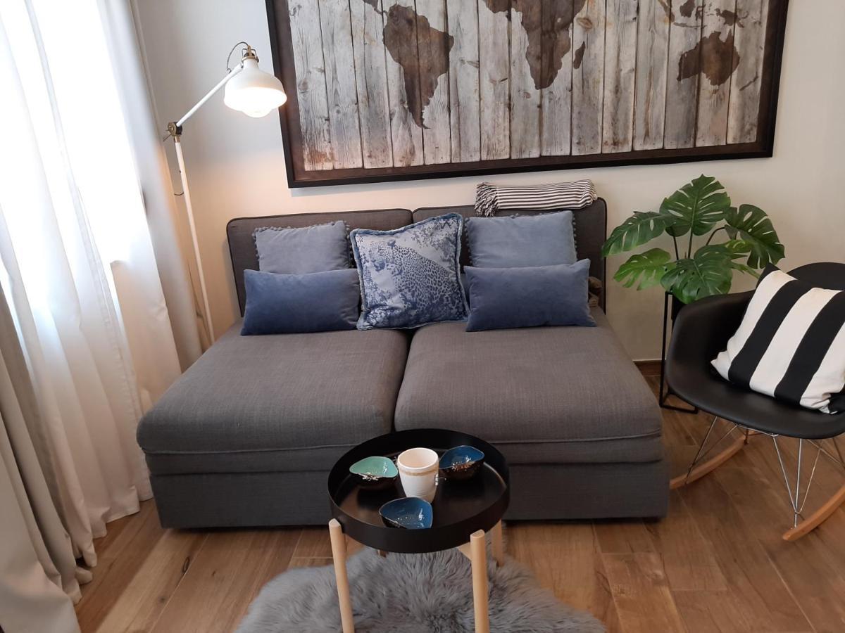 PUY Arena Design Apartments With Free Private Parking And With A Terrace מראה חיצוני תמונה
